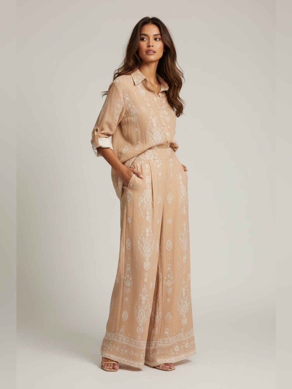 PAISLEY DRIFT WIDE LEG TWO PIECE SET
Golden Dusk